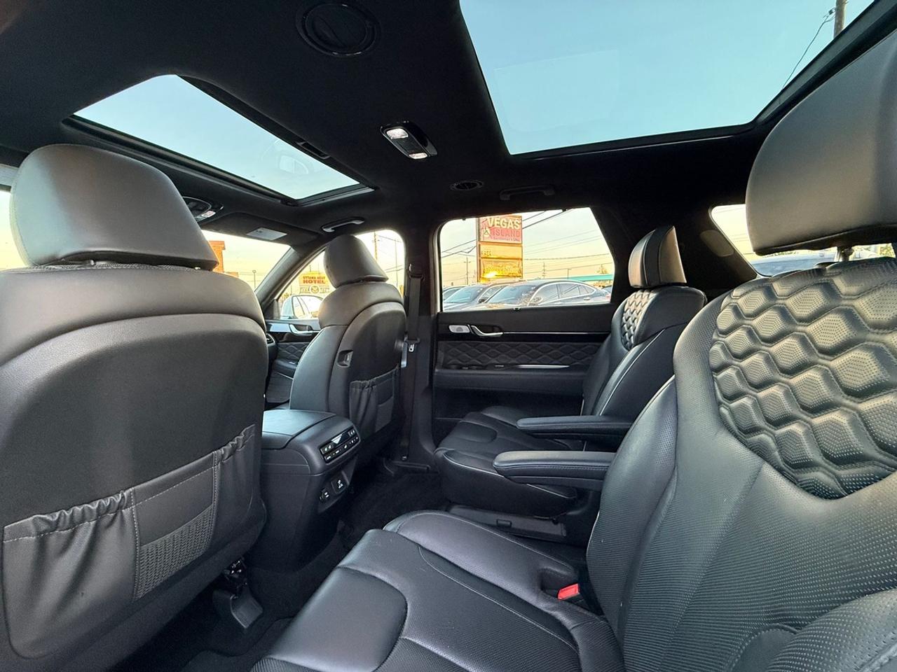 2022 Hyundai PALISADE LIMITED Photo