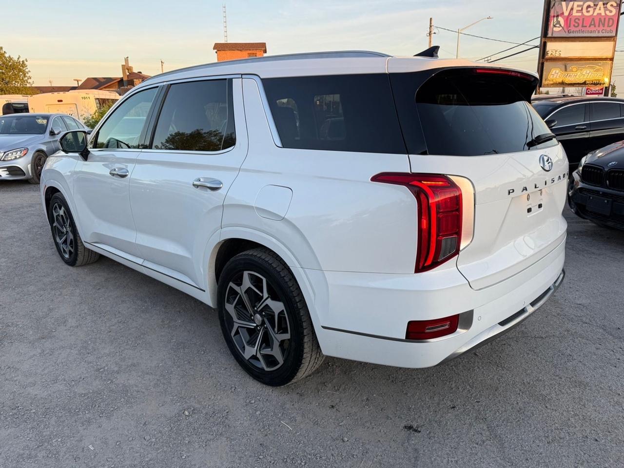2022 Hyundai PALISADE LIMITED Photo3