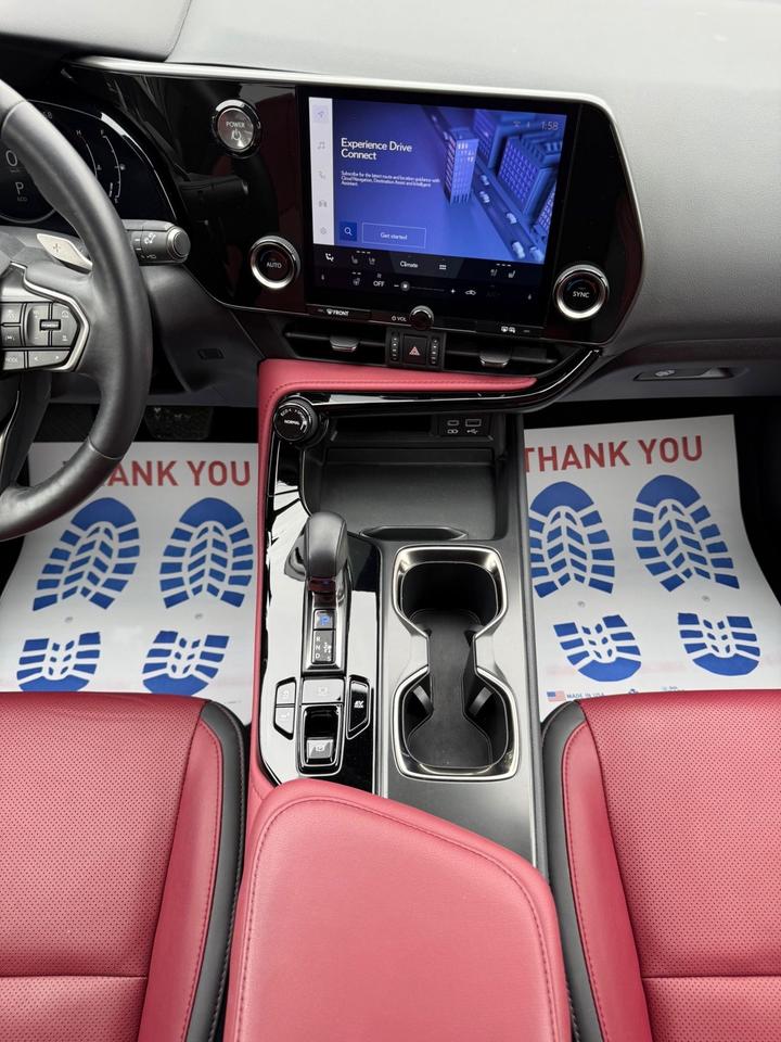 2022 Lexus NX 350h Premium Photo