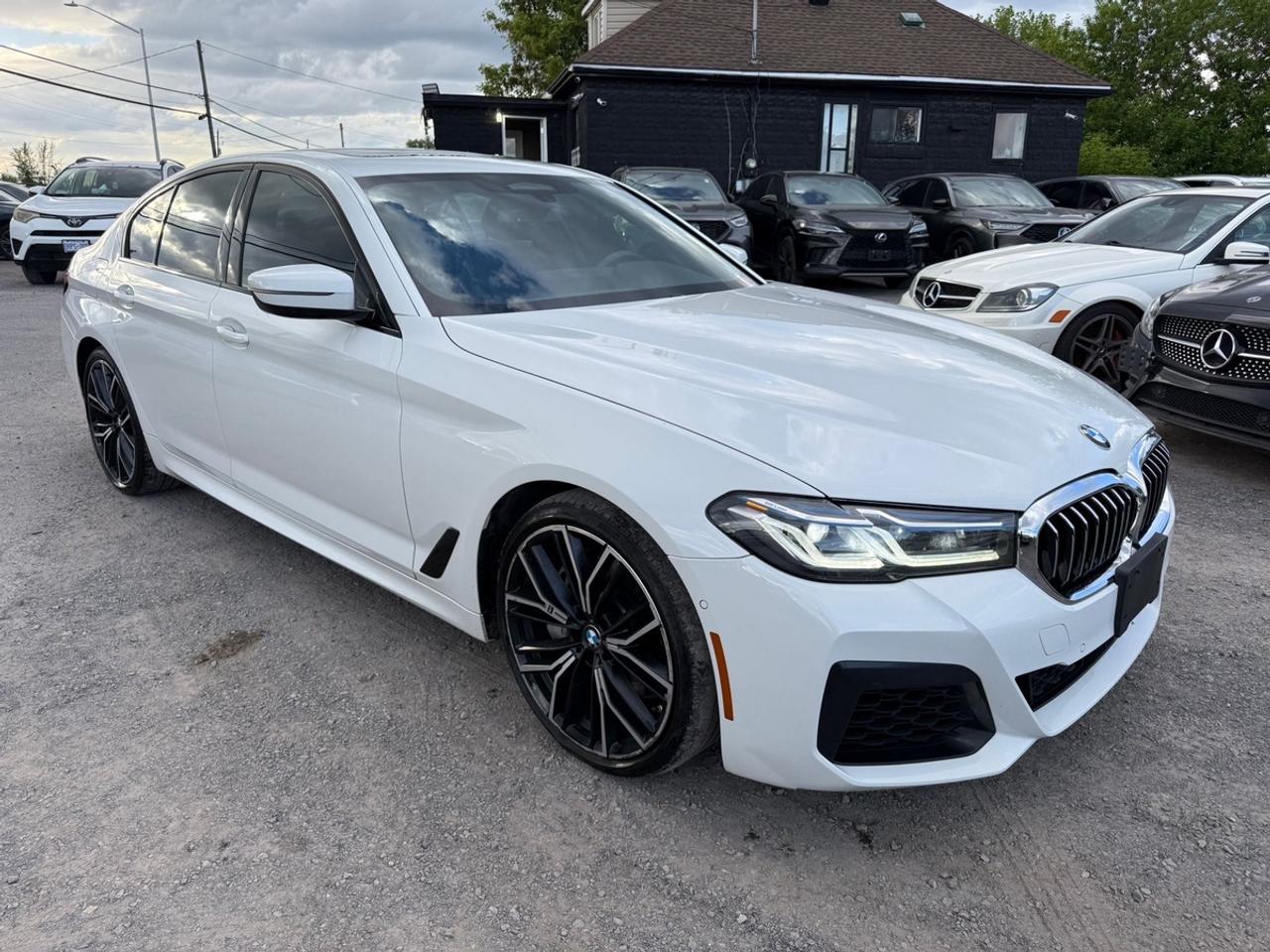 2022 BMW 5 Series 540i xDrive Photo