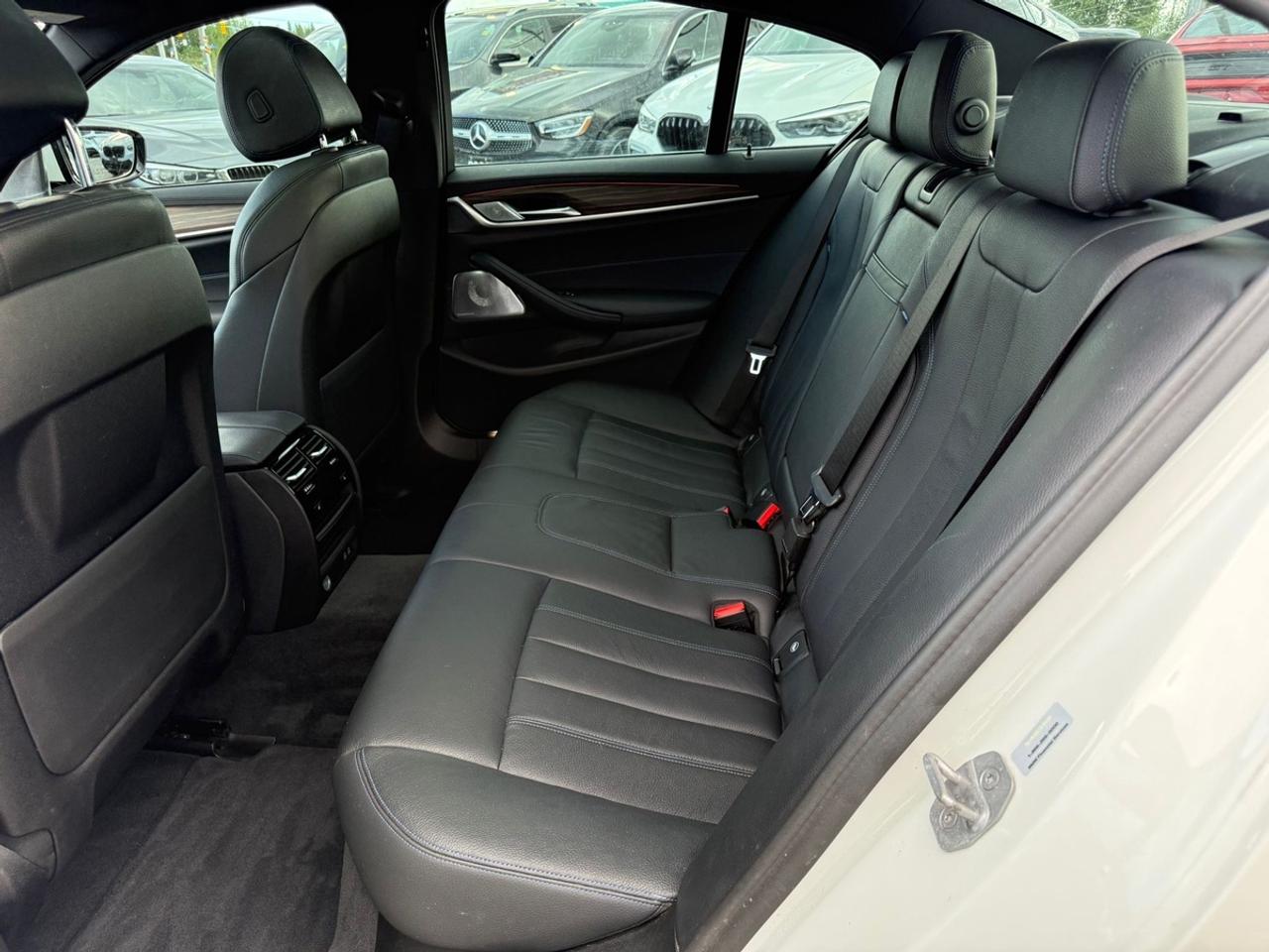 2022 BMW 5 Series 540i xDrive Photo