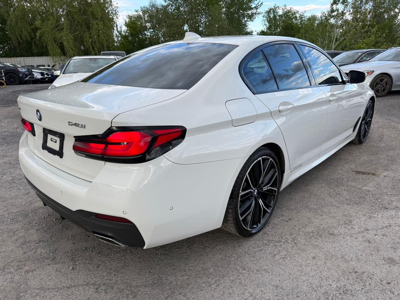2022 BMW 5 Series 540i xDrive Photo