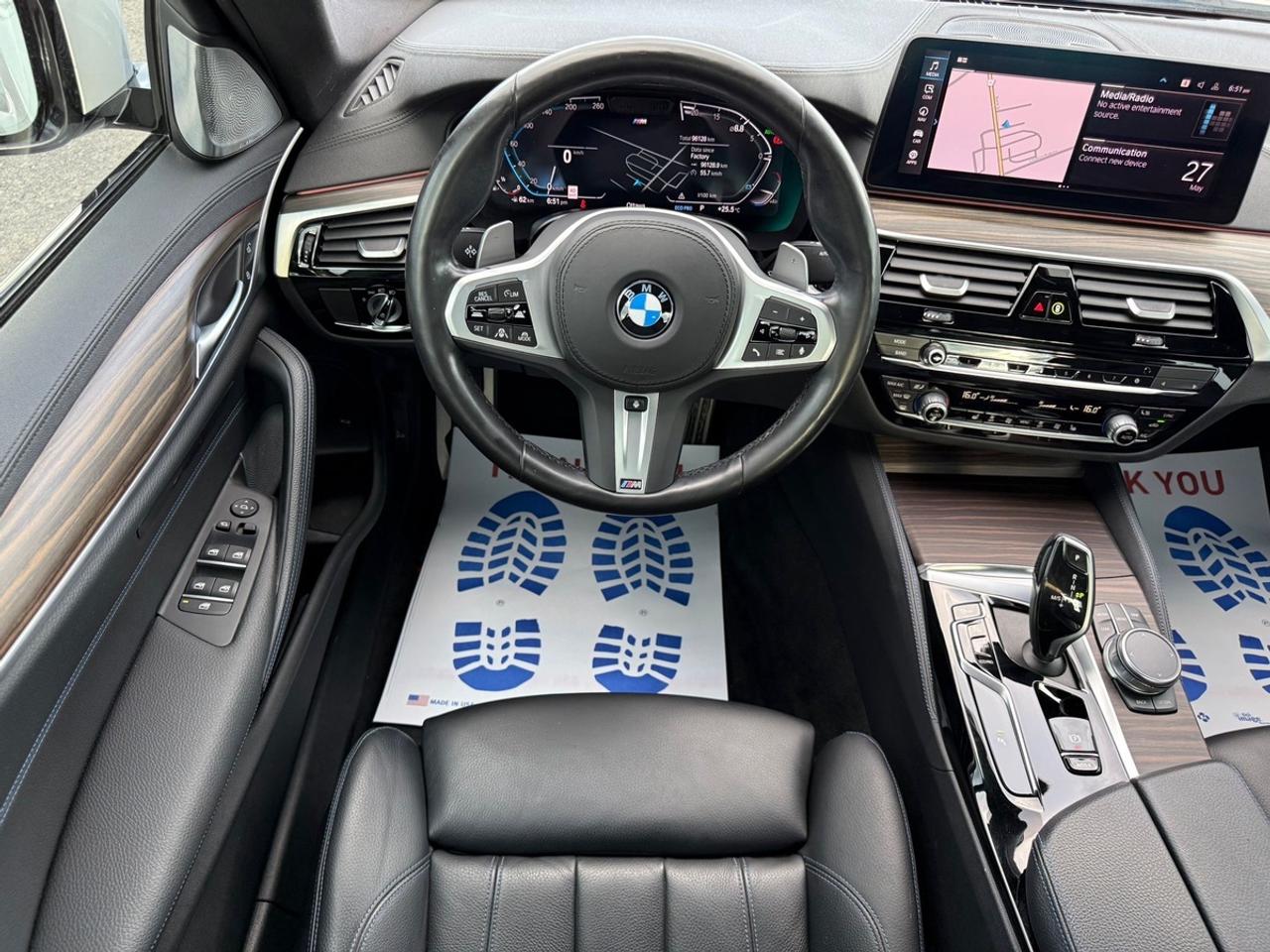 2022 BMW 5 Series 540i xDrive Photo