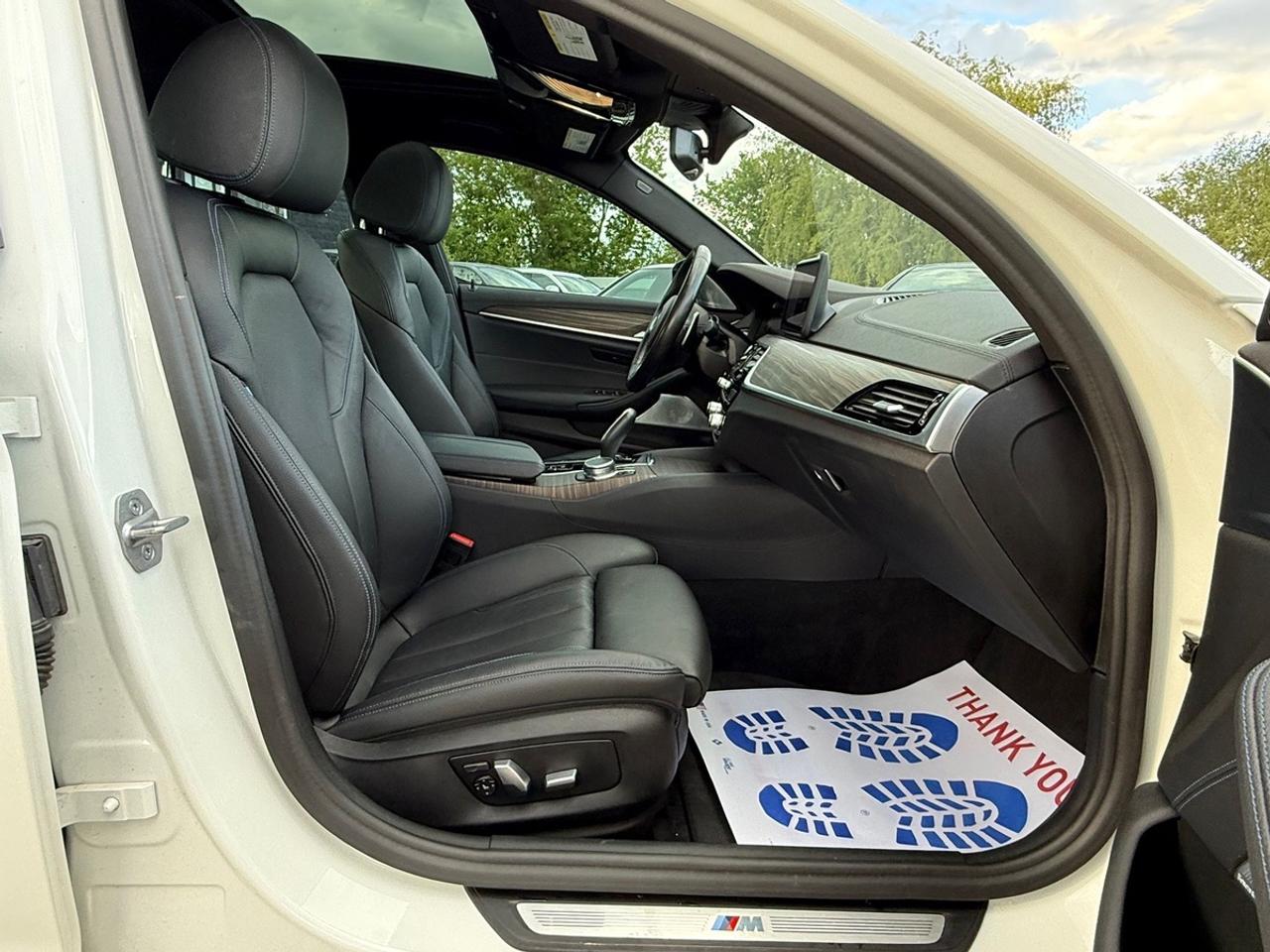 2022 BMW 5 Series 540i xDrive Photo