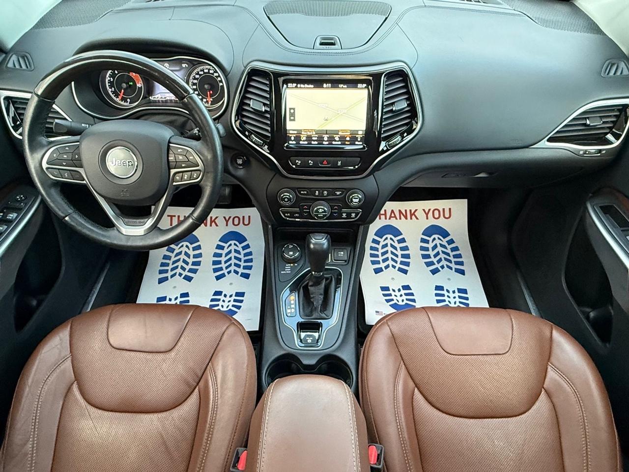 2019 Jeep Cherokee OVERLAND Photo