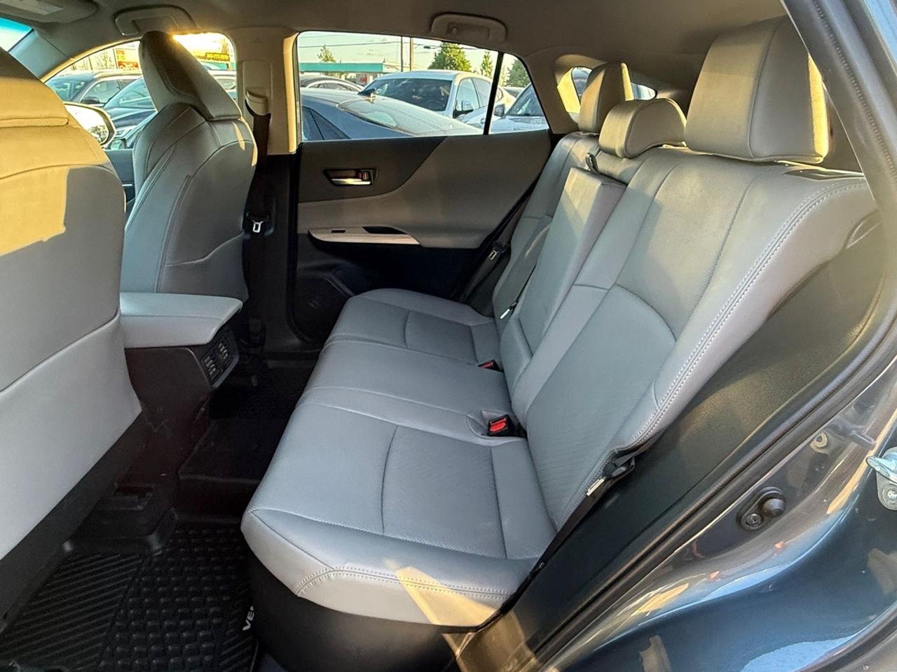 2021 Toyota Venza XLE Photo