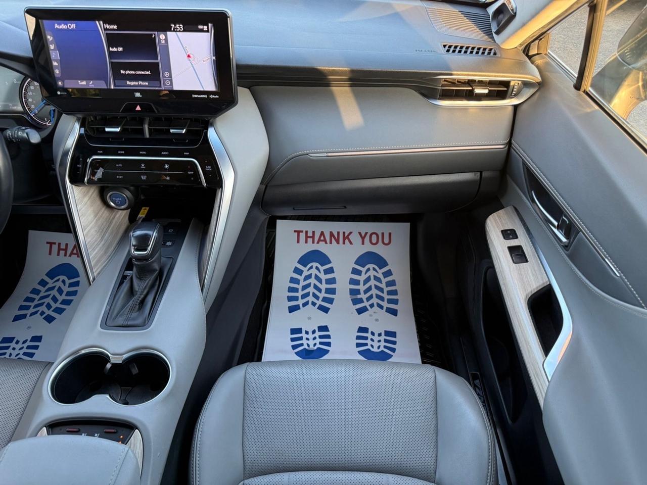 2021 Toyota Venza XLE Photo