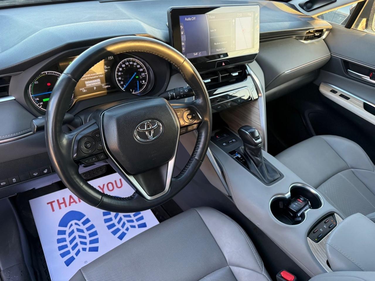 2021 Toyota Venza XLE Photo