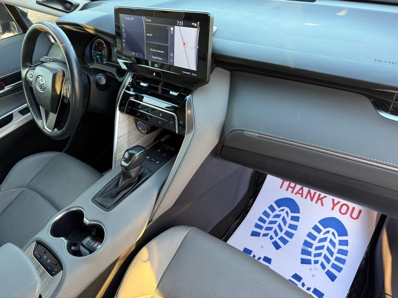 2021 Toyota Venza XLE Photo