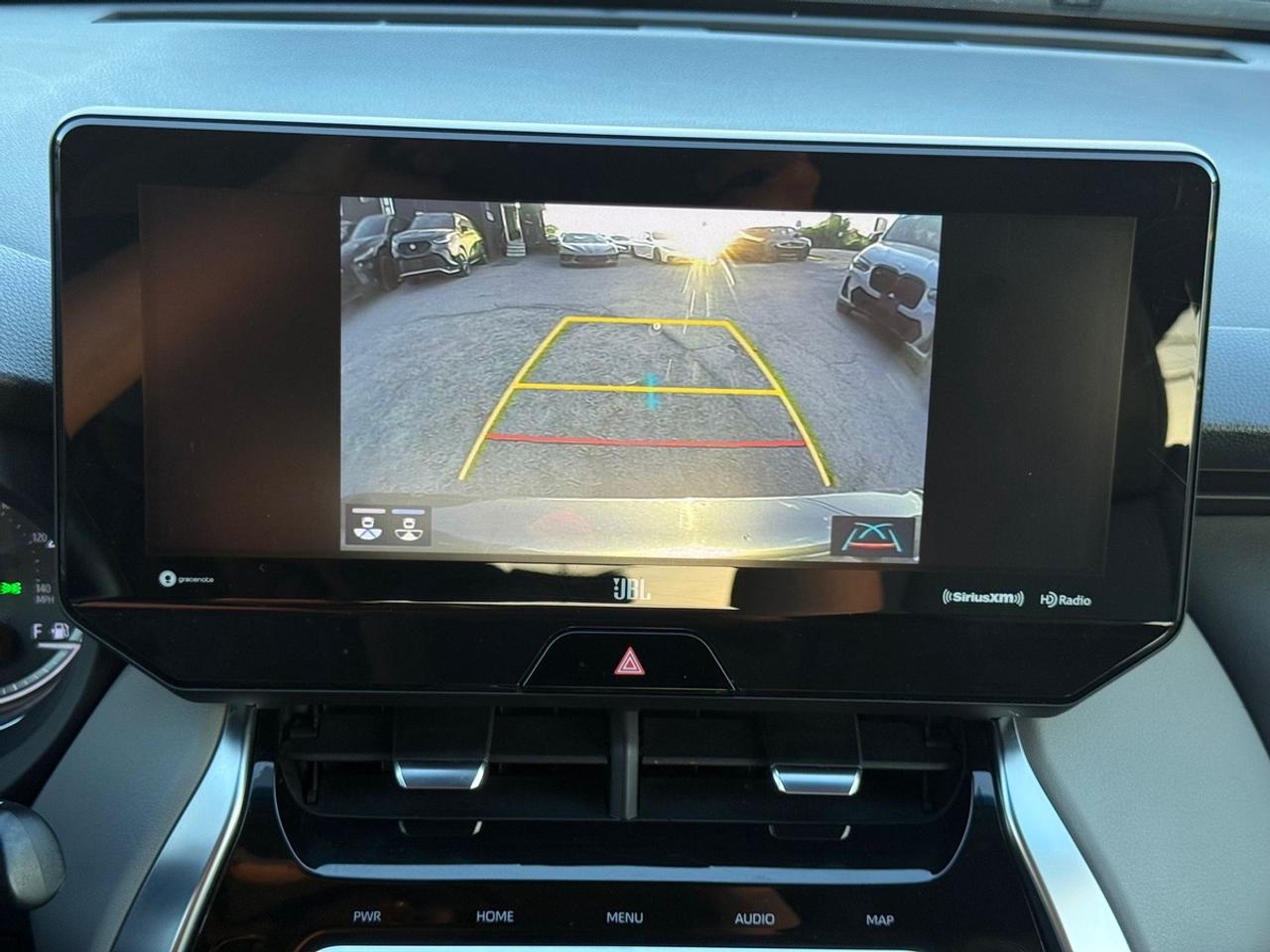 2021 Toyota Venza XLE Photo
