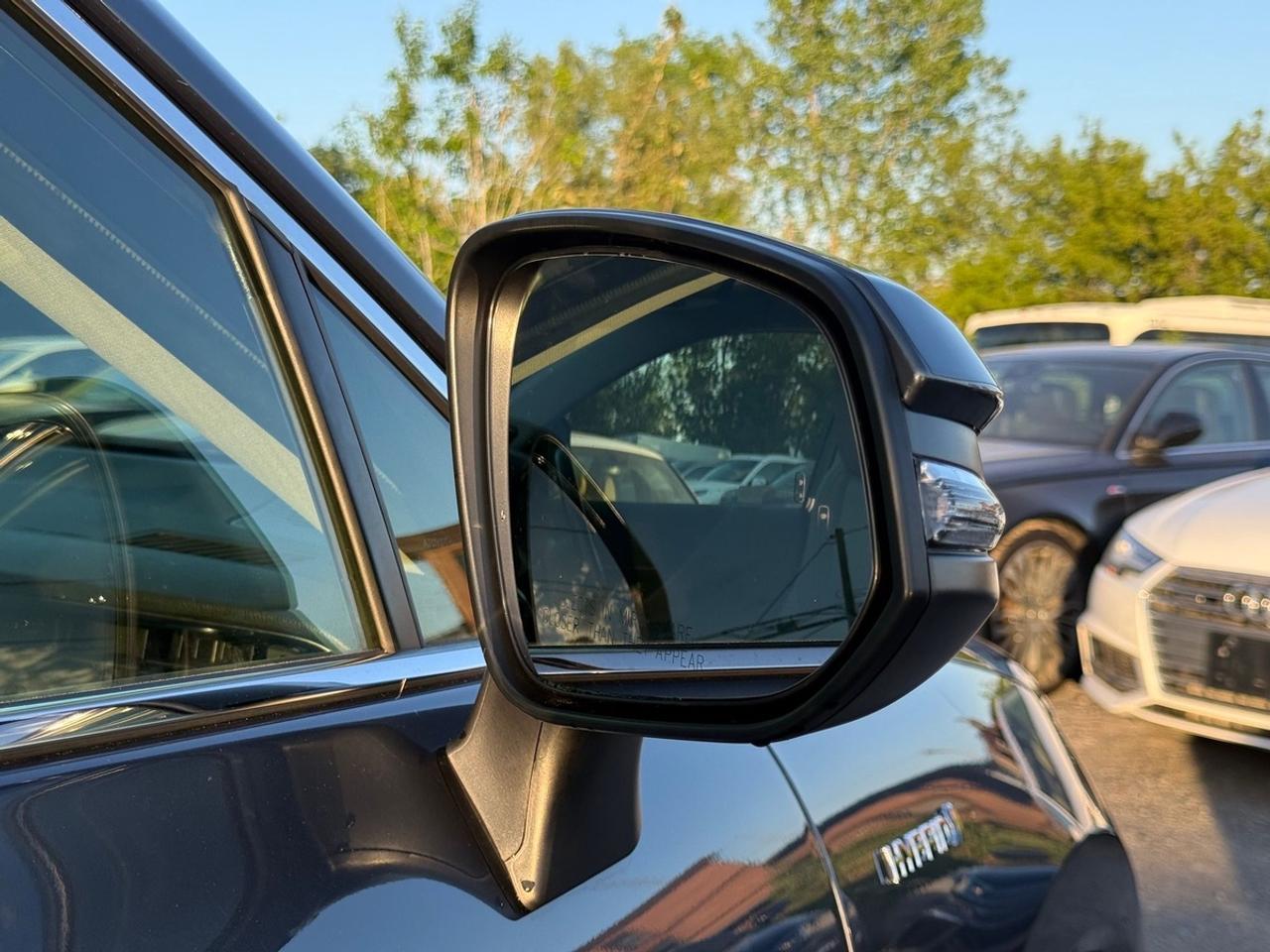 2021 Toyota Venza XLE Photo