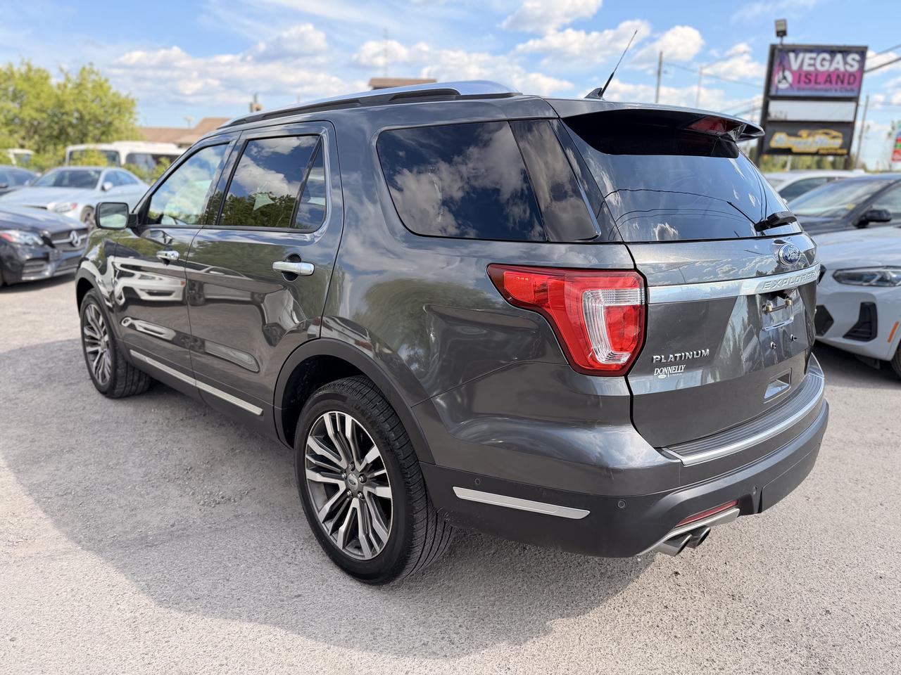 2018 Ford Explorer Platinum Photo
