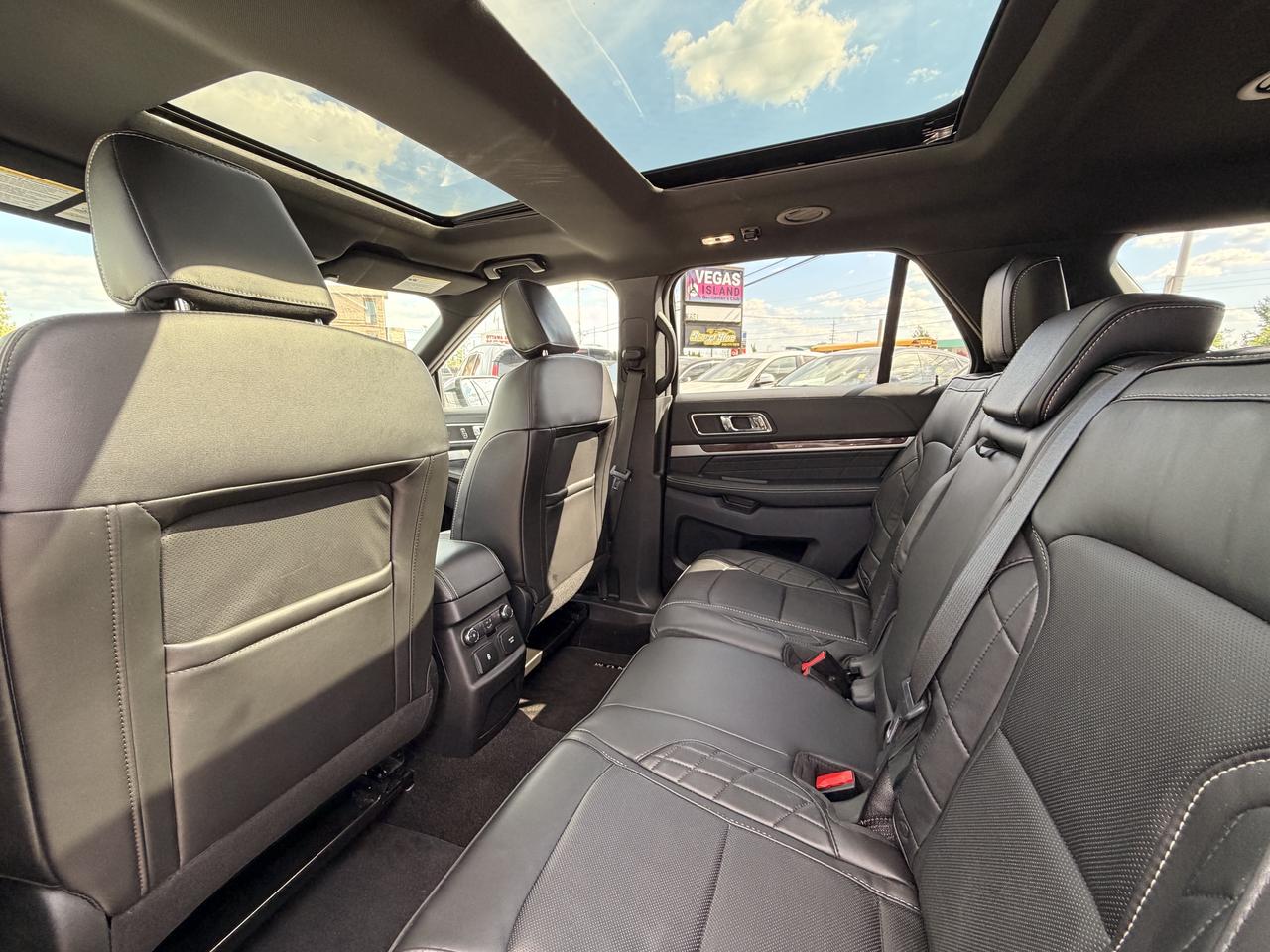 2018 Ford Explorer Platinum Photo