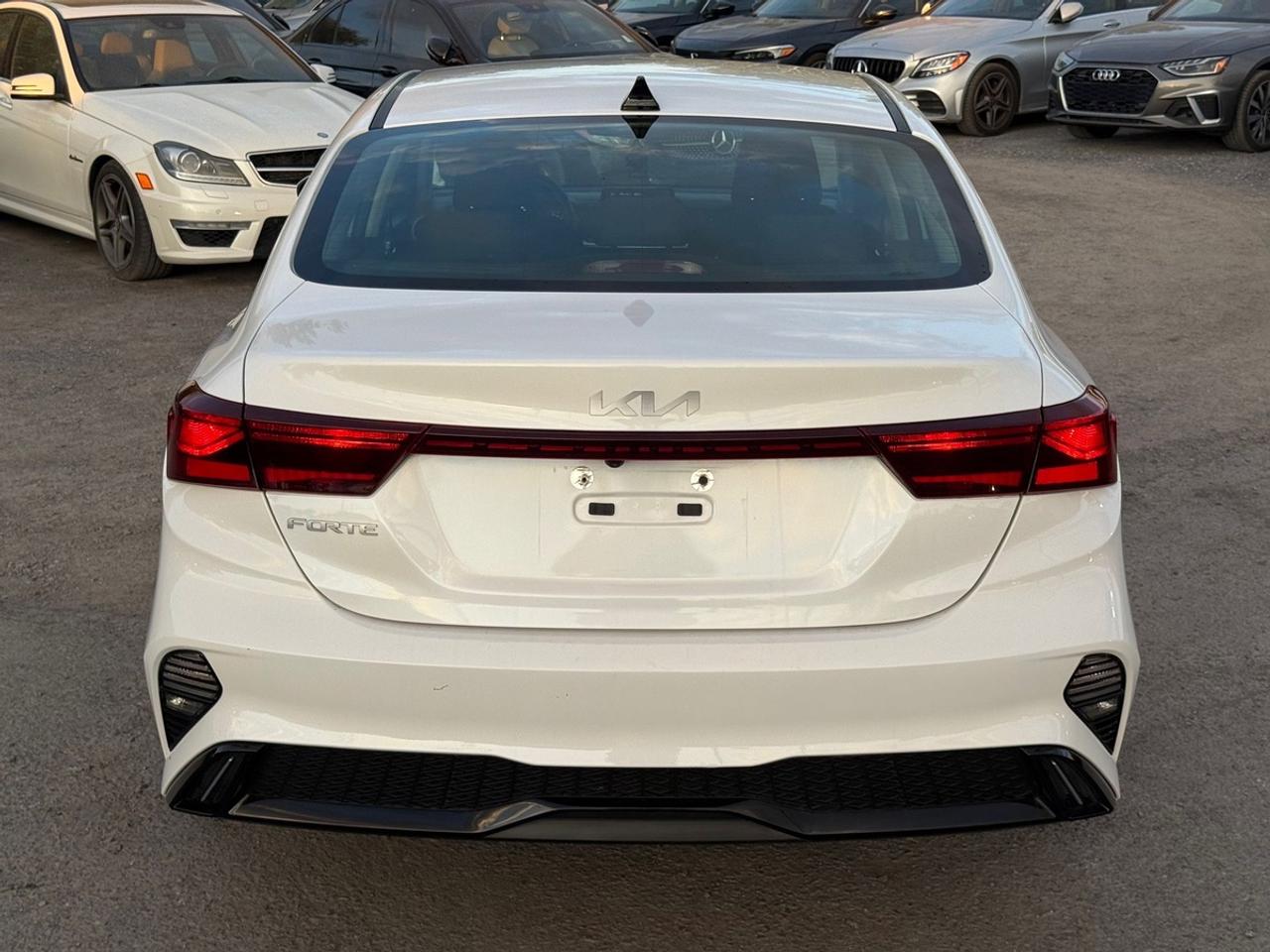 2024 Kia Forte IVT Photo