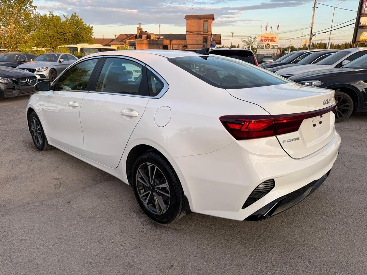 2024 Kia Forte IVT Photo