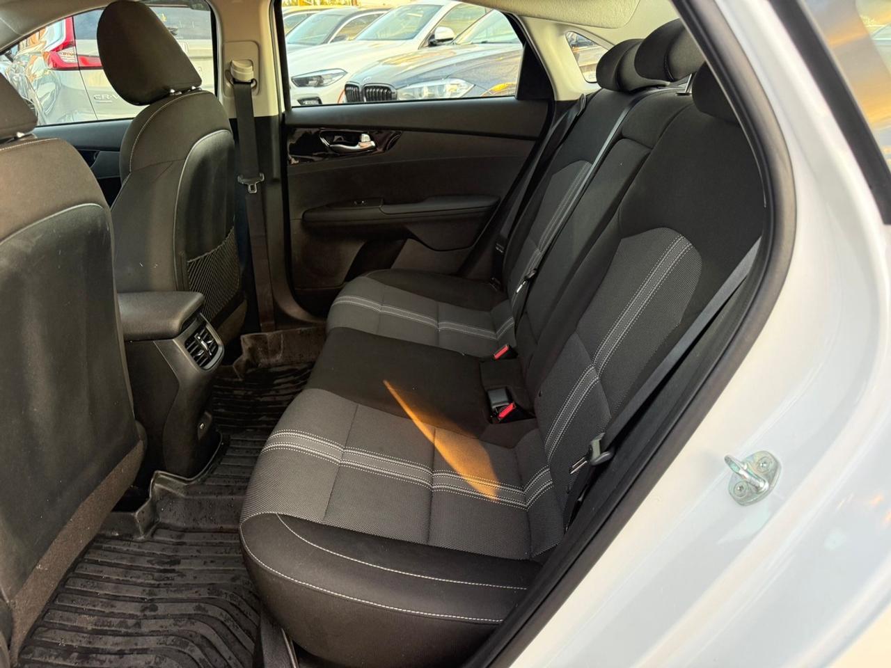 2024 Kia Forte IVT Photo