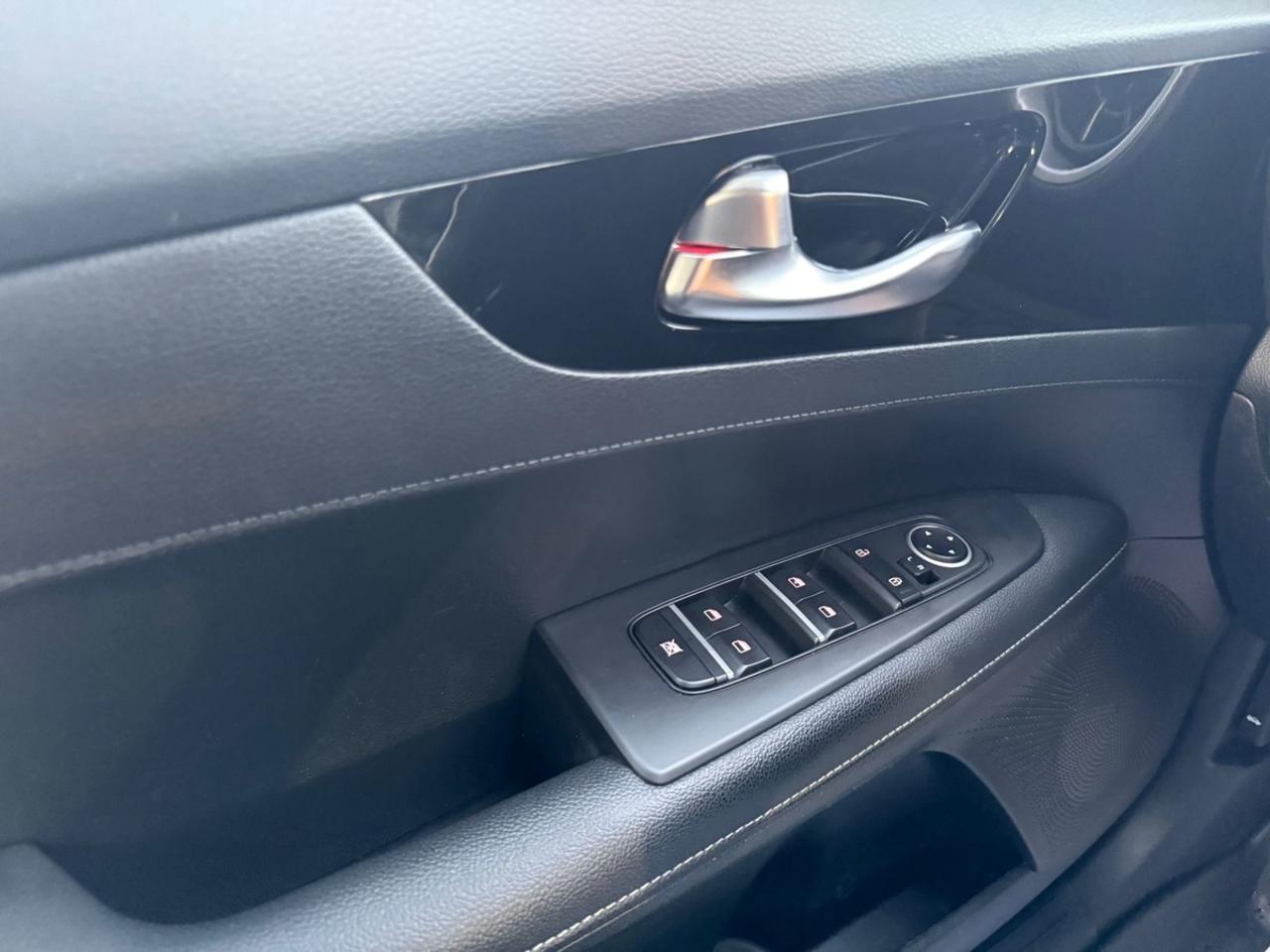 2024 Kia Forte IVT Photo