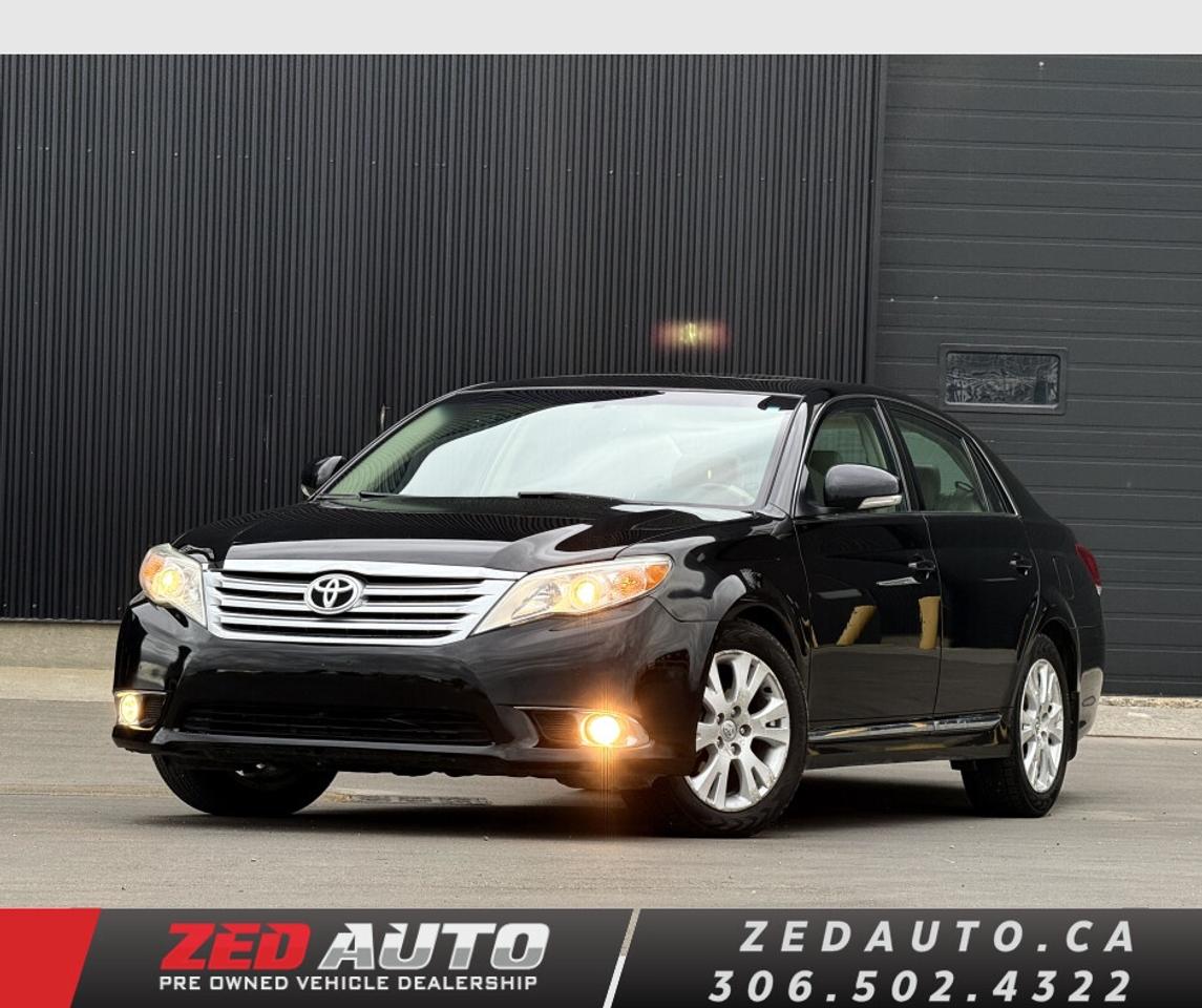 Used 2011 Toyota Avalon Limted for sale in Regina, SK