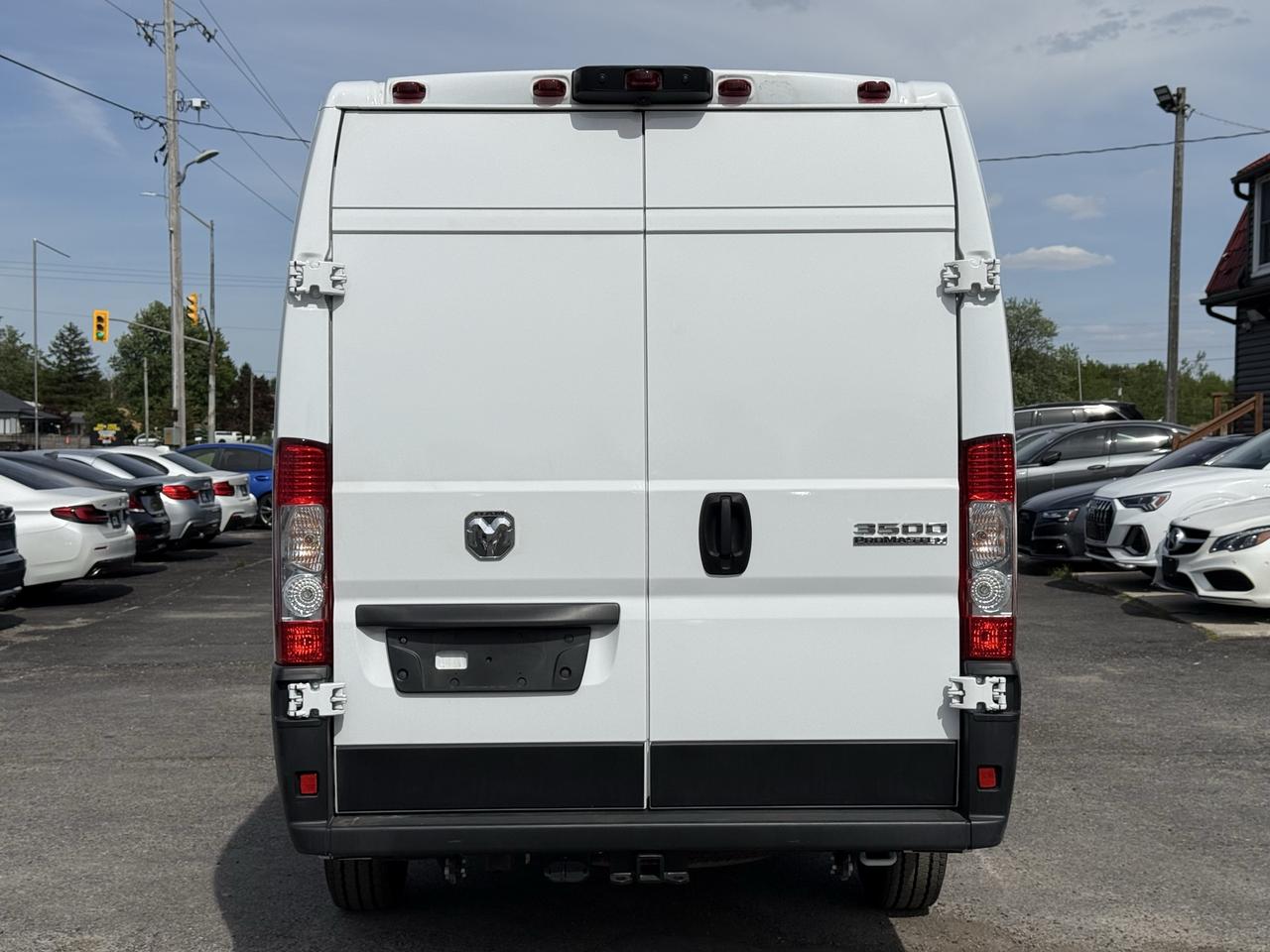 2025 RAM ProMaster 3500 high roof 3.6L Photo3