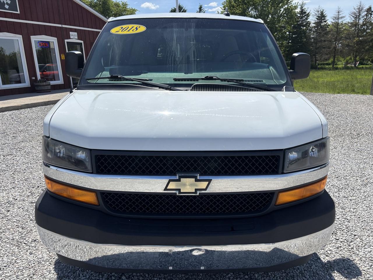 2018 Chevrolet Express LT 2500 Photo