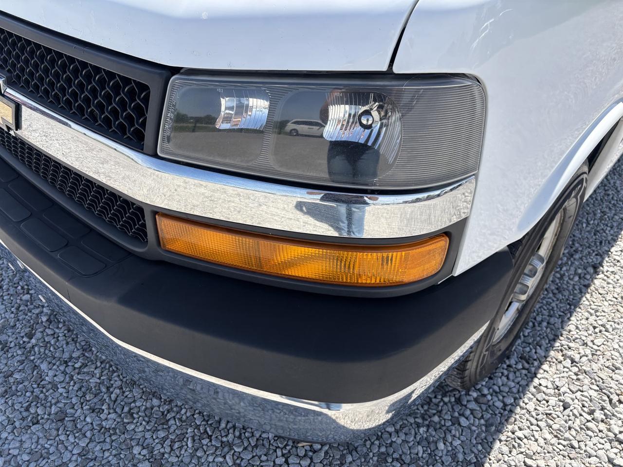 2018 Chevrolet Express LT 2500 Photo