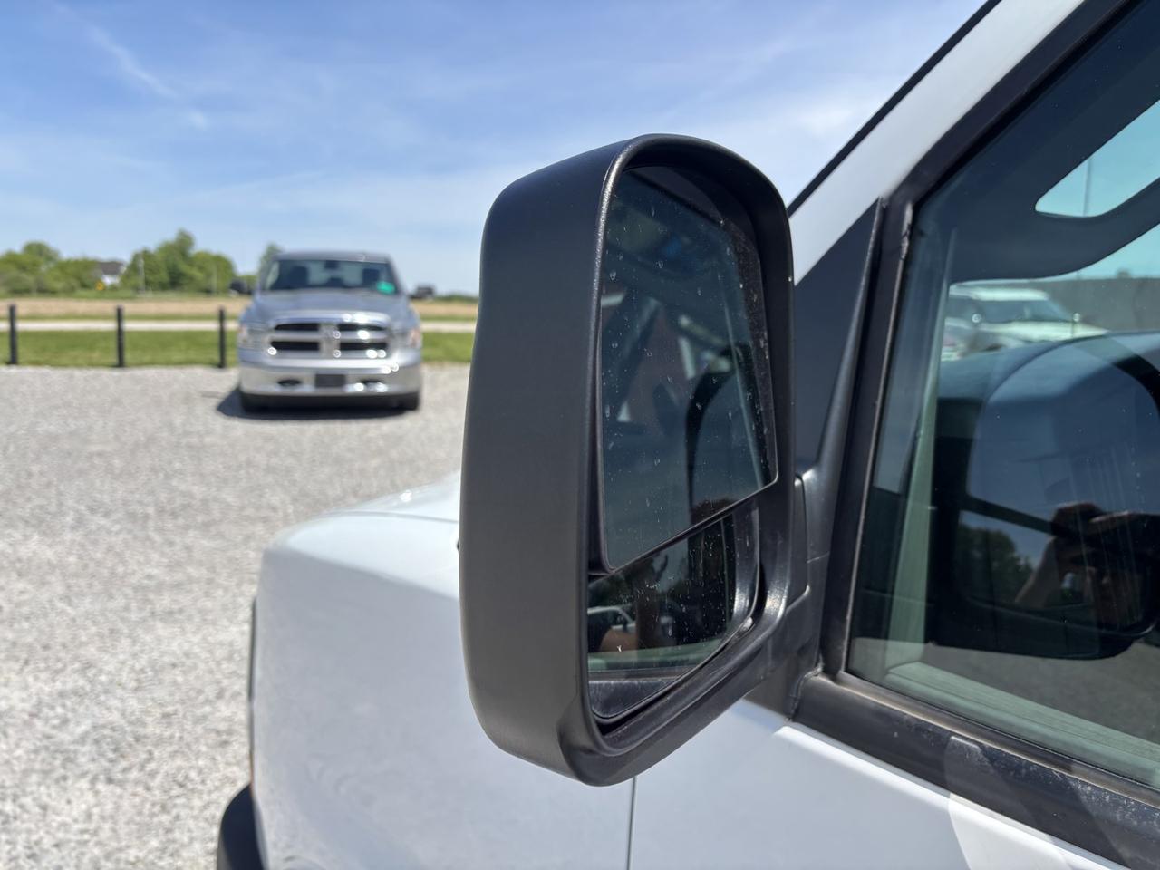 2018 Chevrolet Express LT 2500 Photo