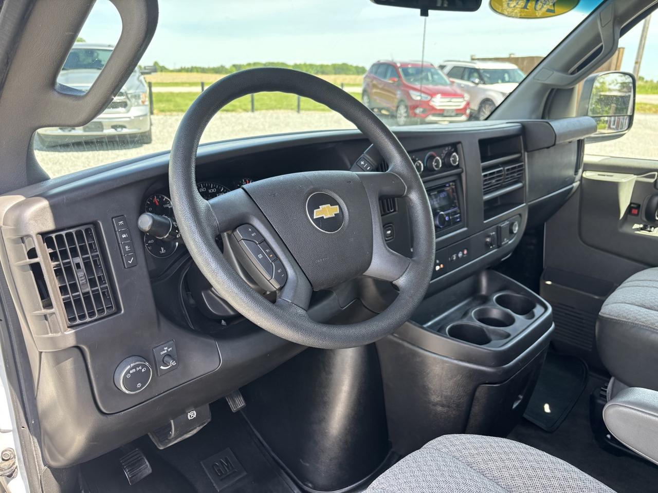 2018 Chevrolet Express LT 2500 Photo
