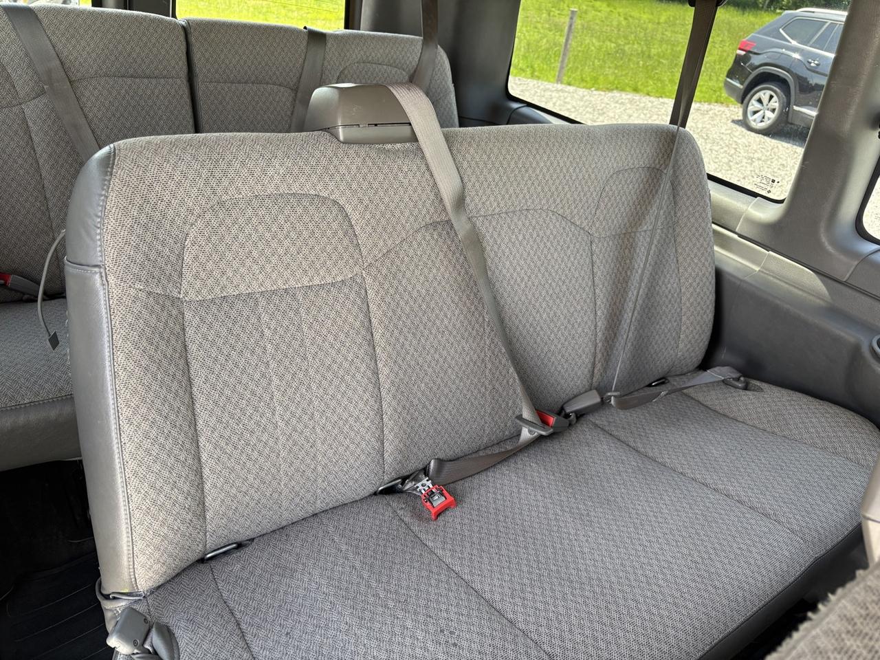 2018 Chevrolet Express LT 2500 Photo