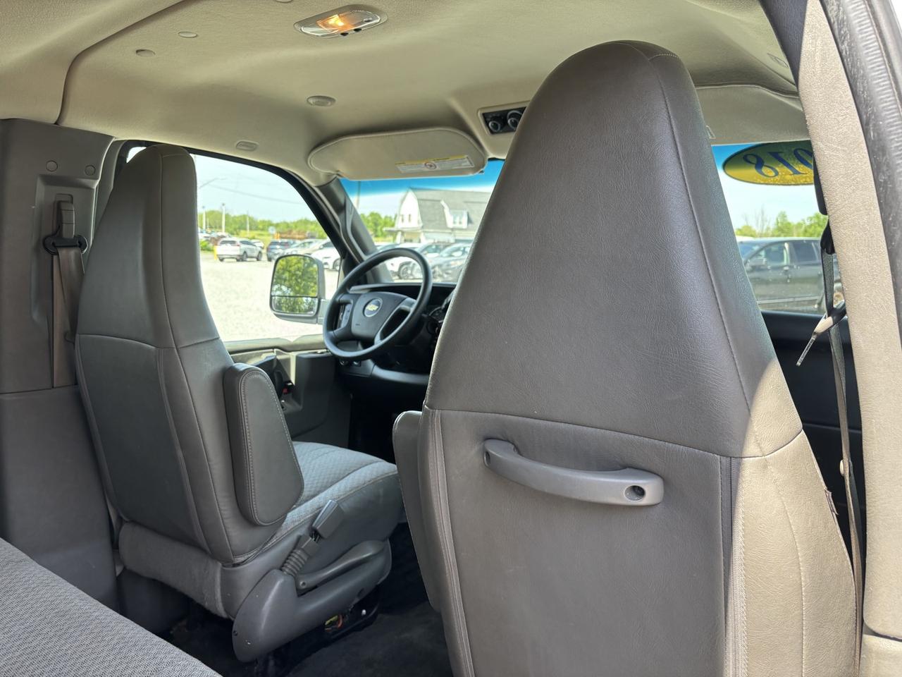 2018 Chevrolet Express LT 2500 Photo