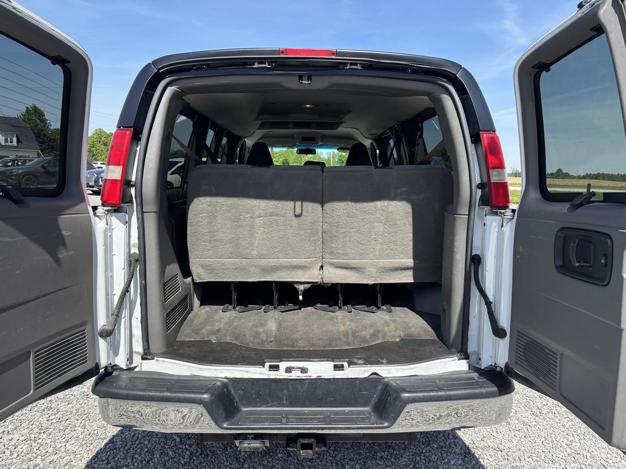 2018 Chevrolet Express LT 2500 Photo