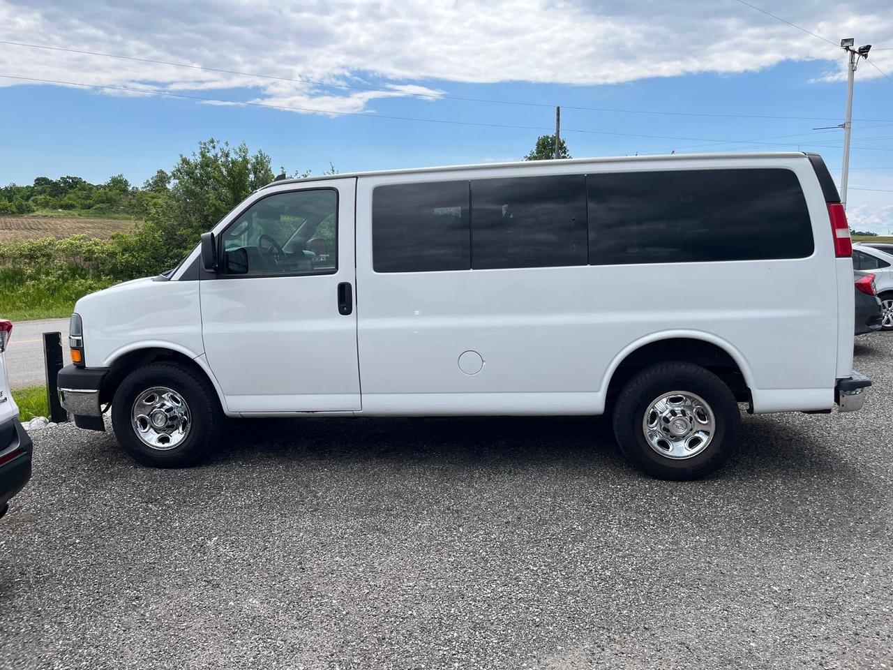 2018 Chevrolet Express LT 2500 Photo