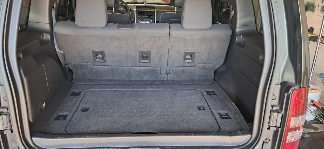 2010 Jeep Liberty 4WD 4DR SPORT Photo