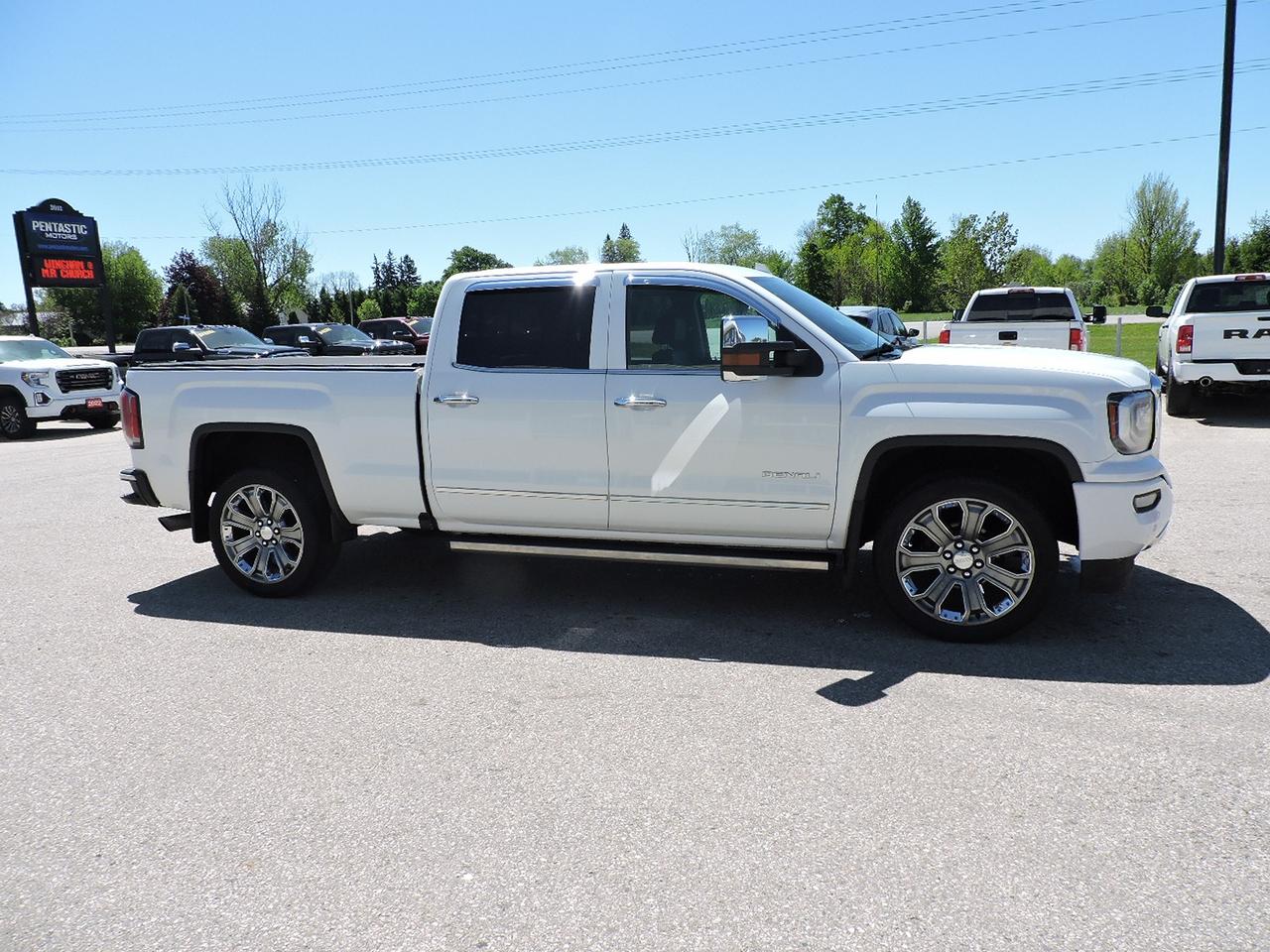 2018 GMC Sierra 1500 Denali 6.2L 4X4 Leather Sunroof Loaded 241000 KMS Photo2