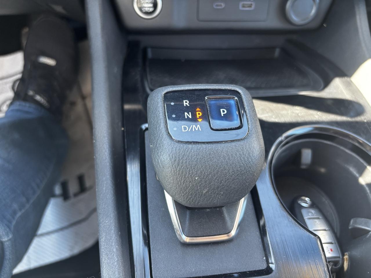 2022 Nissan Rogue S, All Wheel Drive, Htd. Seats, Alloy Wheels Photo