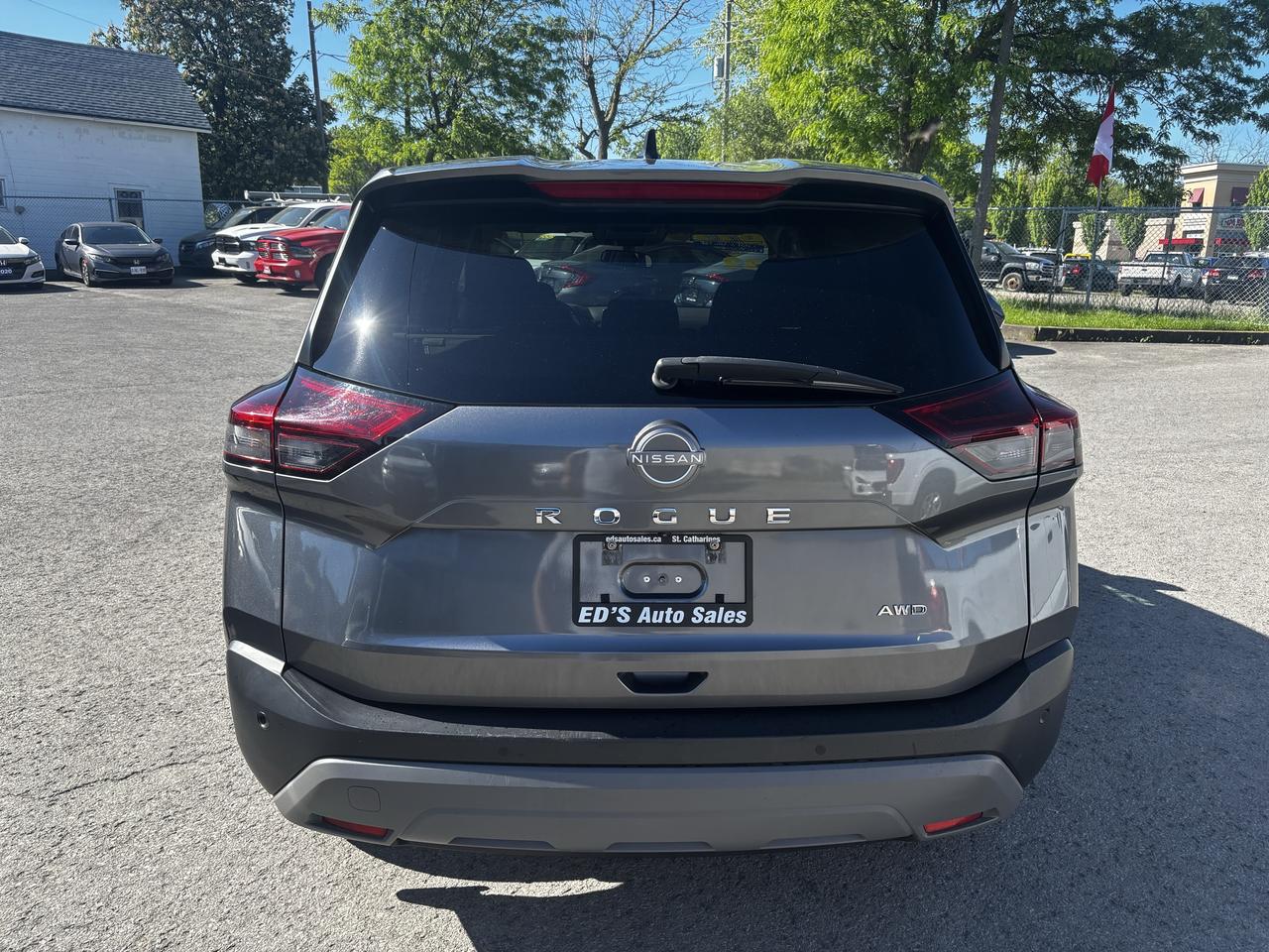 2022 Nissan Rogue S, All Wheel Drive, Htd. Seats, Alloy Wheels Photo