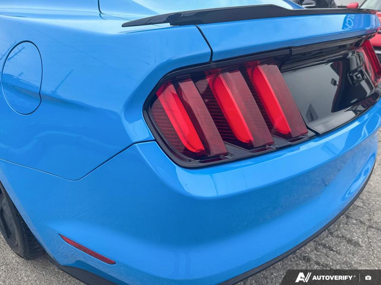 2017 Ford Mustang GT PREMIUM / SHAKER / NO ACCIDENTS / ONE OWNER Photo