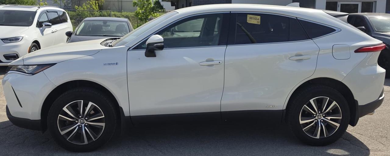 2021 Toyota Venza LE / ONE OWNER / NO ACCIDENTS / AWD / HYBRID Photo