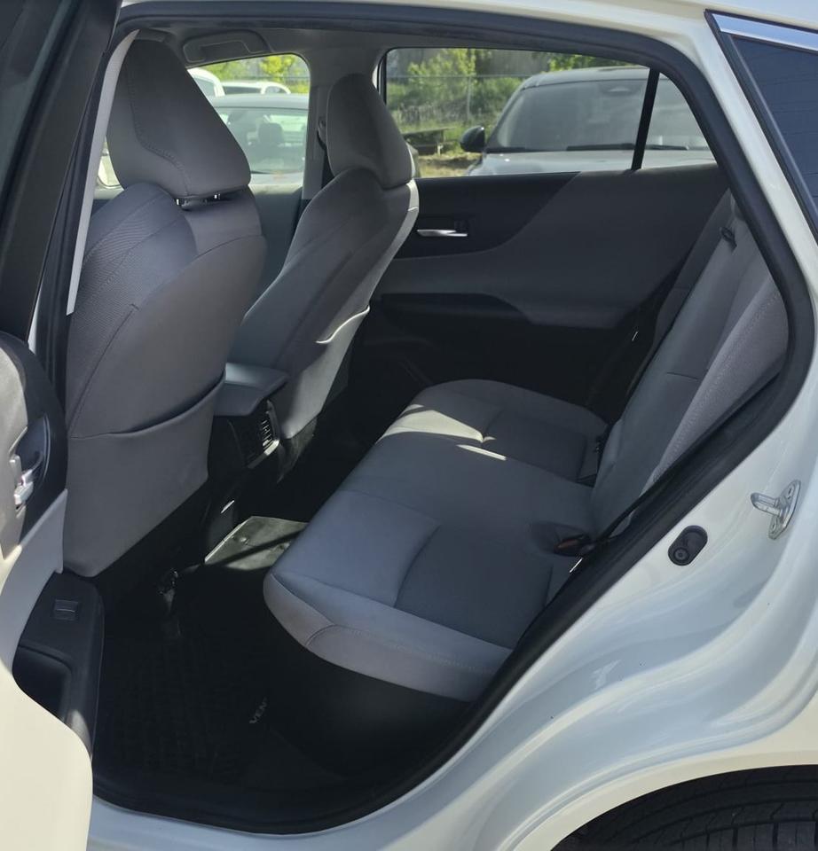 2021 Toyota Venza LE / ONE OWNER / NO ACCIDENTS / AWD / HYBRID Photo