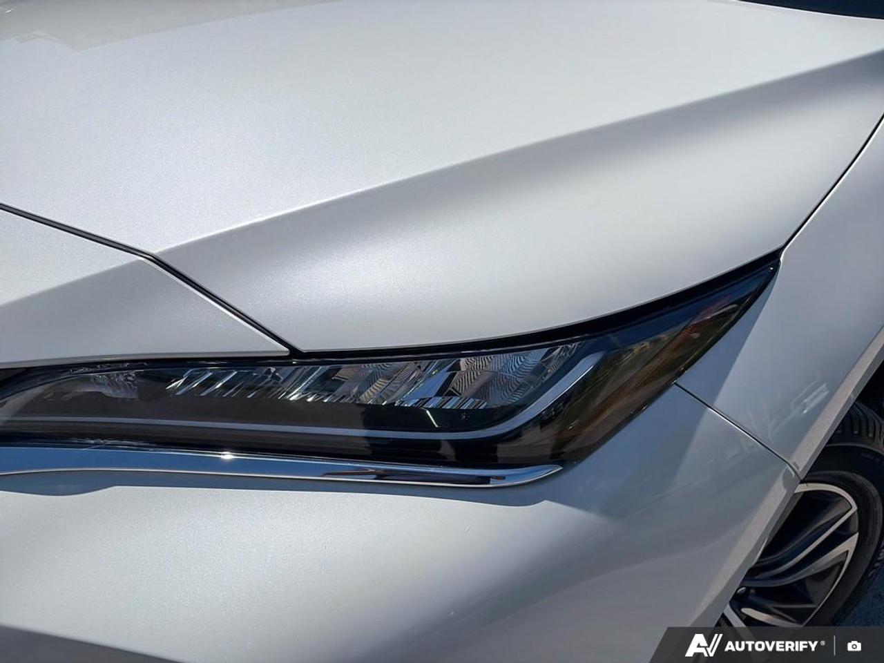 2021 Toyota Venza LE / ONE OWNER / NO ACCIDENTS / AWD / HYBRID Photo