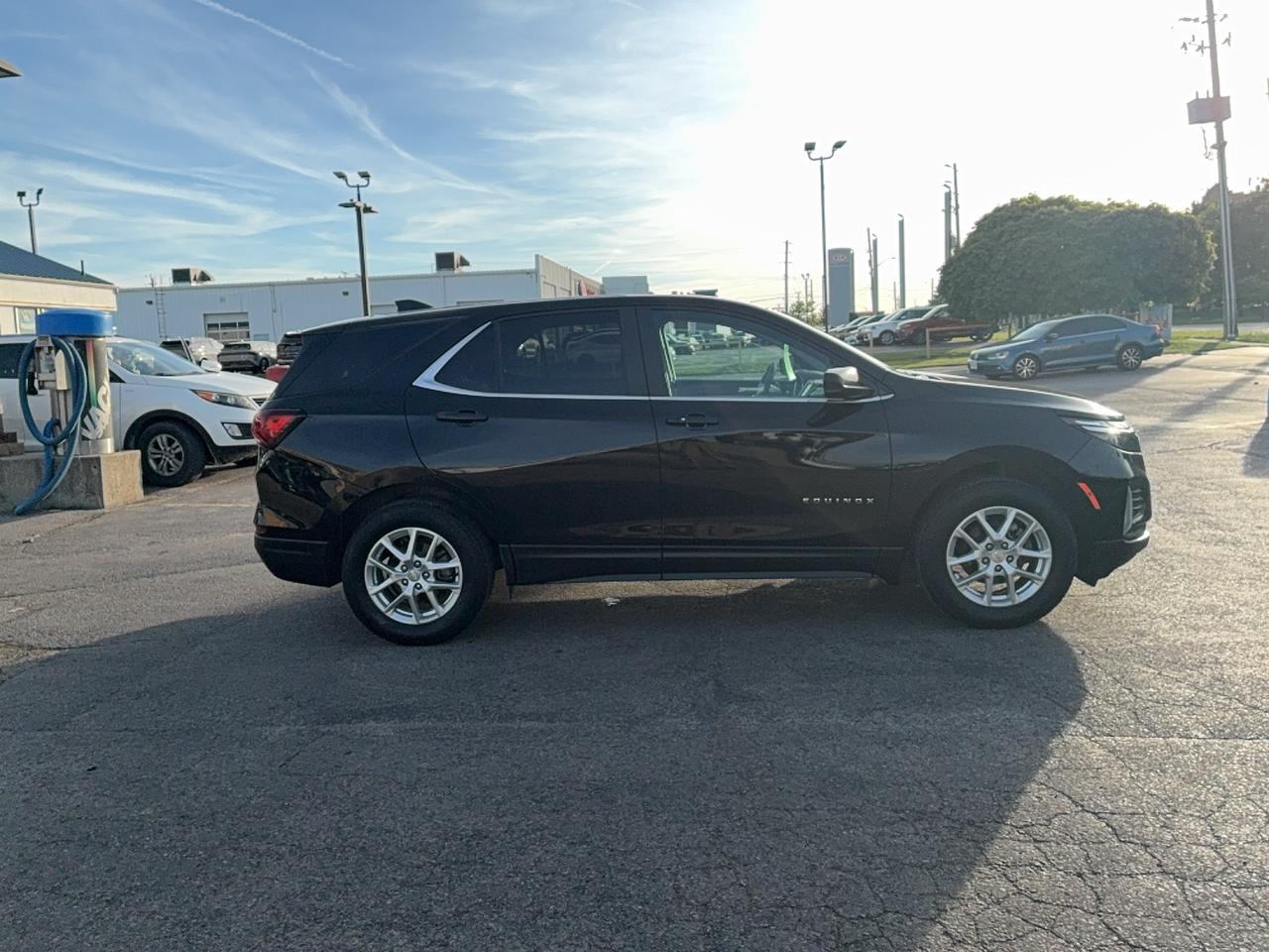 2022 Chevrolet Equinox 1LT AWD 1.5L4cylGas HeatedSeats Photo3