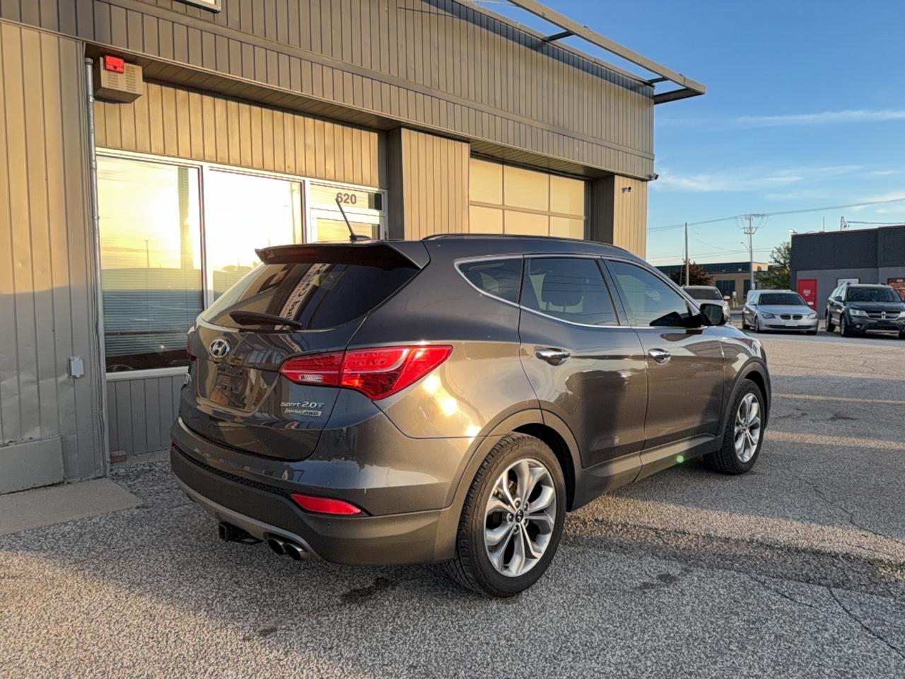 2016 Hyundai Santa Fe Sport Limited Adventure Edition Photo2