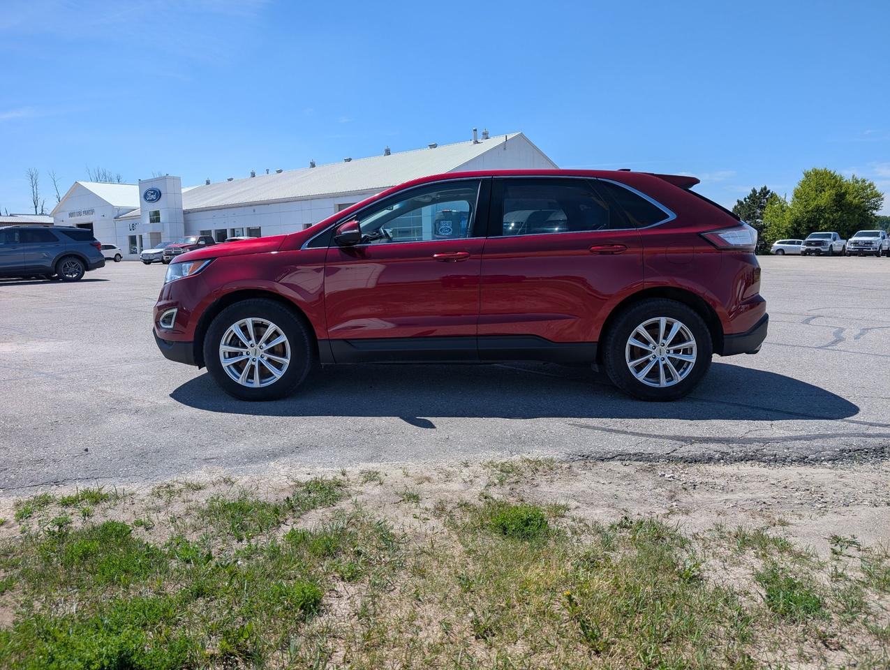 2017 Ford Edge SEL AWD Photo2