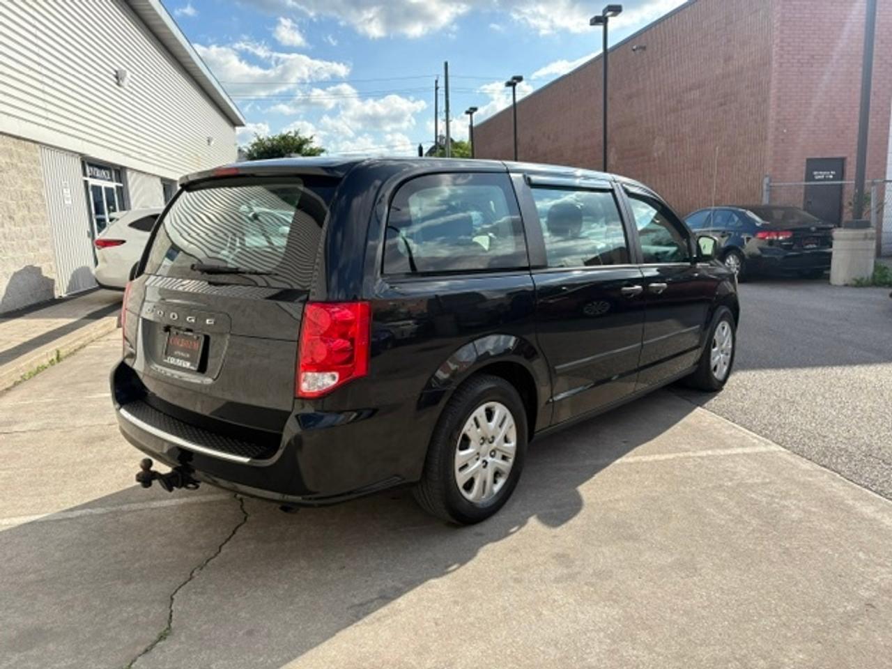 2016 Dodge Grand Caravan ONLY 44KM-REAR STOW N GO-TOW PACKAGE-CERTIFIED-NO ACCIDENTS Photo4