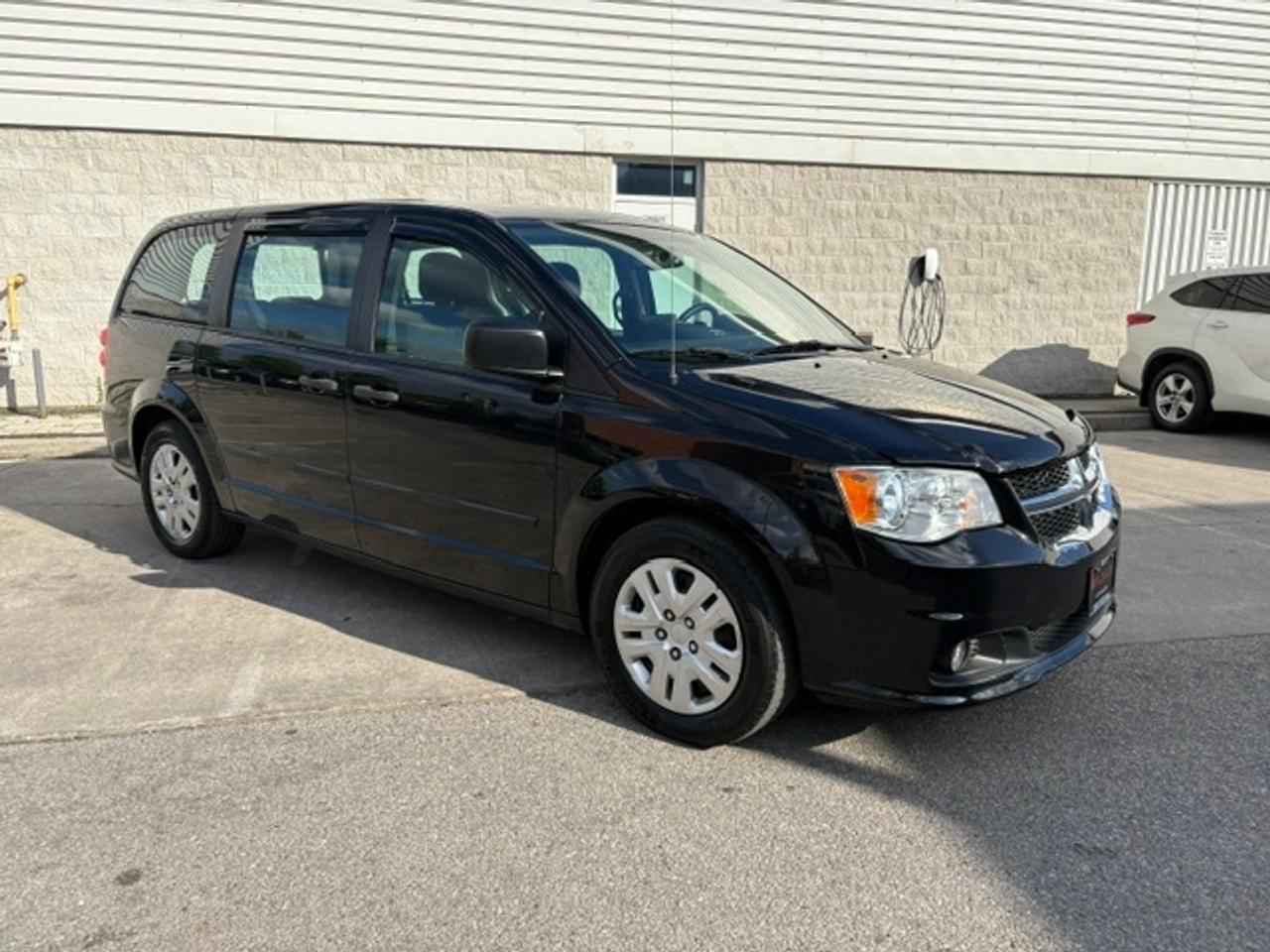 2016 Dodge Grand Caravan ONLY 44KM-REAR STOW N GO-TOW PACKAGE-CERTIFIED-NO ACCIDENTS Photo