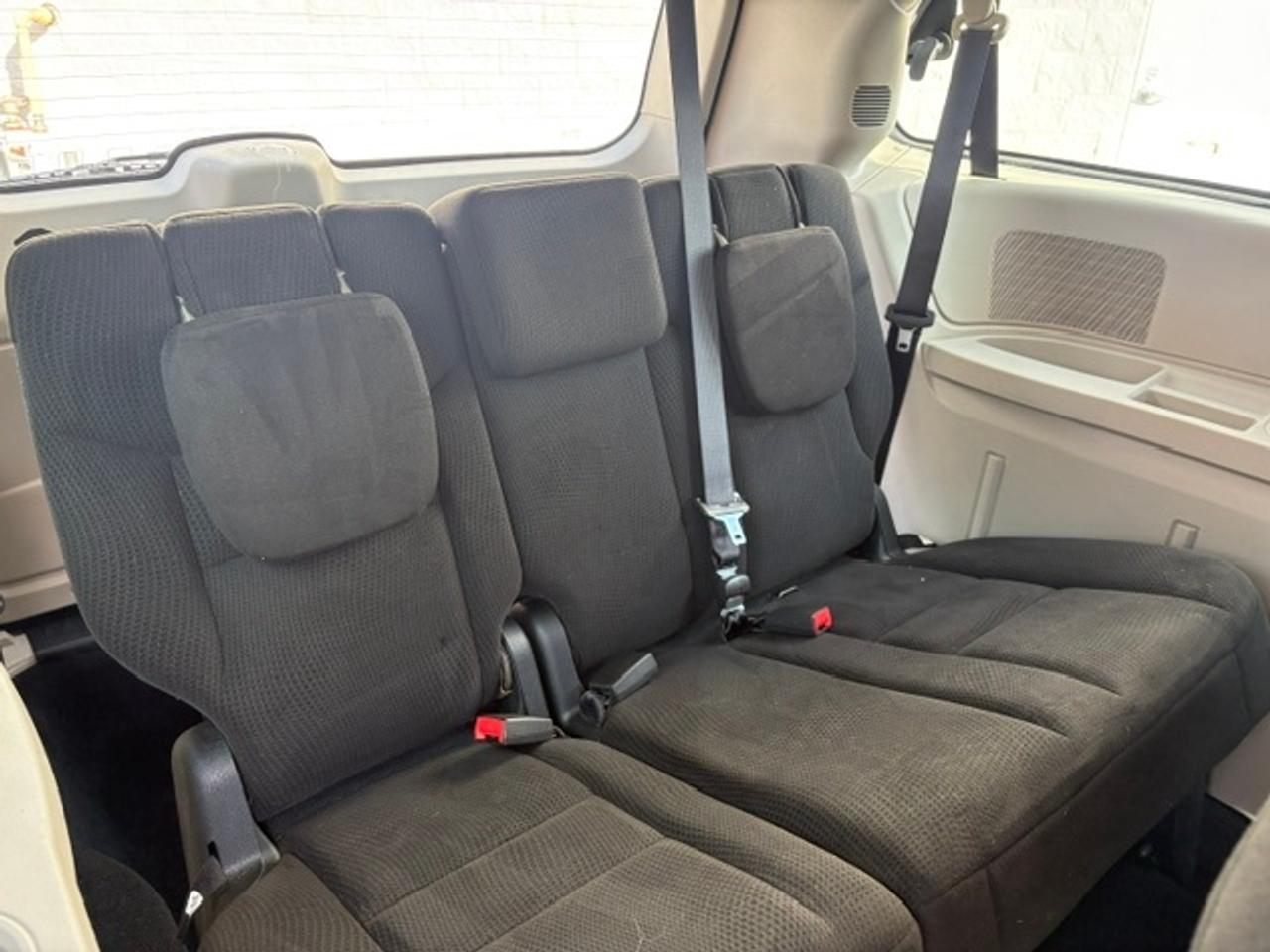2016 Dodge Grand Caravan ONLY 44KM-REAR STOW N GO-TOW PACKAGE-CERTIFIED-NO ACCIDENTS Photo
