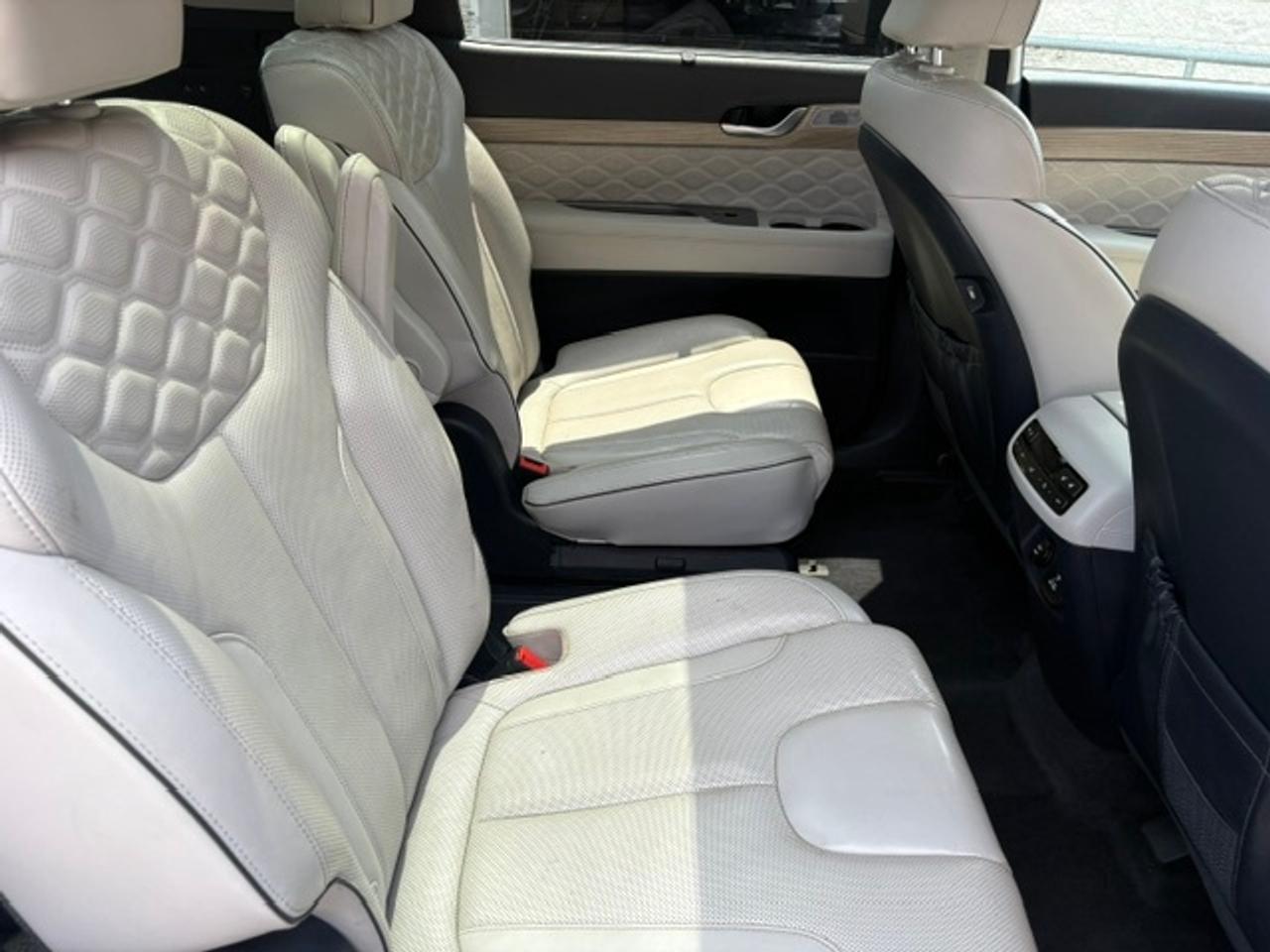 2021 Hyundai PALISADE ULTIMATE CALLIGRAPHY-AWD-7 PASSENGER-CERTIFIED Photo