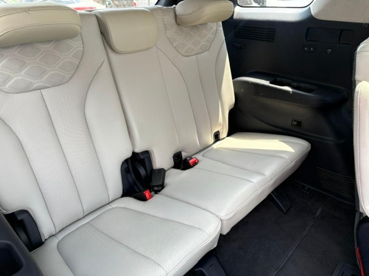 2021 Hyundai PALISADE ULTIMATE CALLIGRAPHY-AWD-7 PASSENGER-CERTIFIED Photo