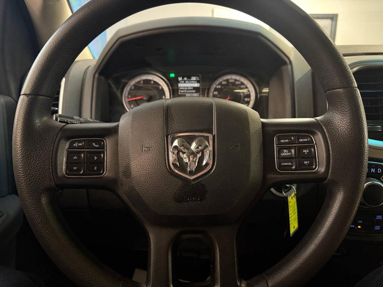 2019 RAM 1500 Classic SLT 4X4 CREW CAB 6'4" BOX Photo