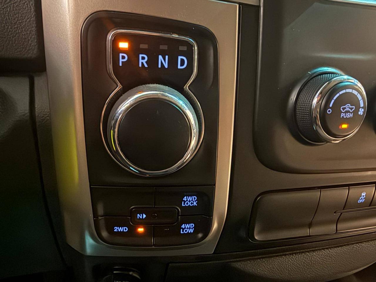 2019 RAM 1500 Classic SLT 4X4 CREW CAB 6'4" BOX Photo