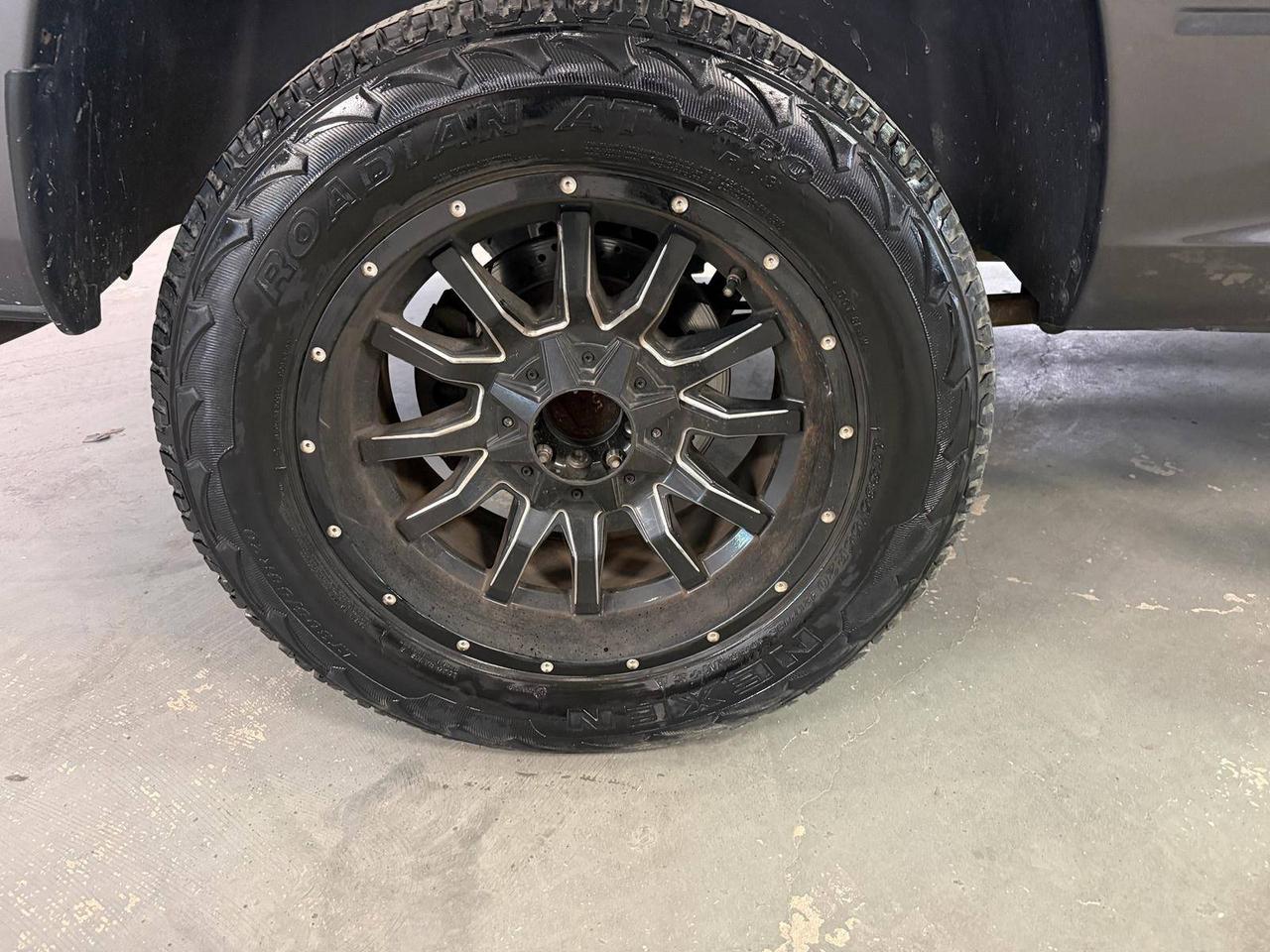 2019 RAM 1500 Classic SLT 4X4 CREW CAB 6'4" BOX Photo
